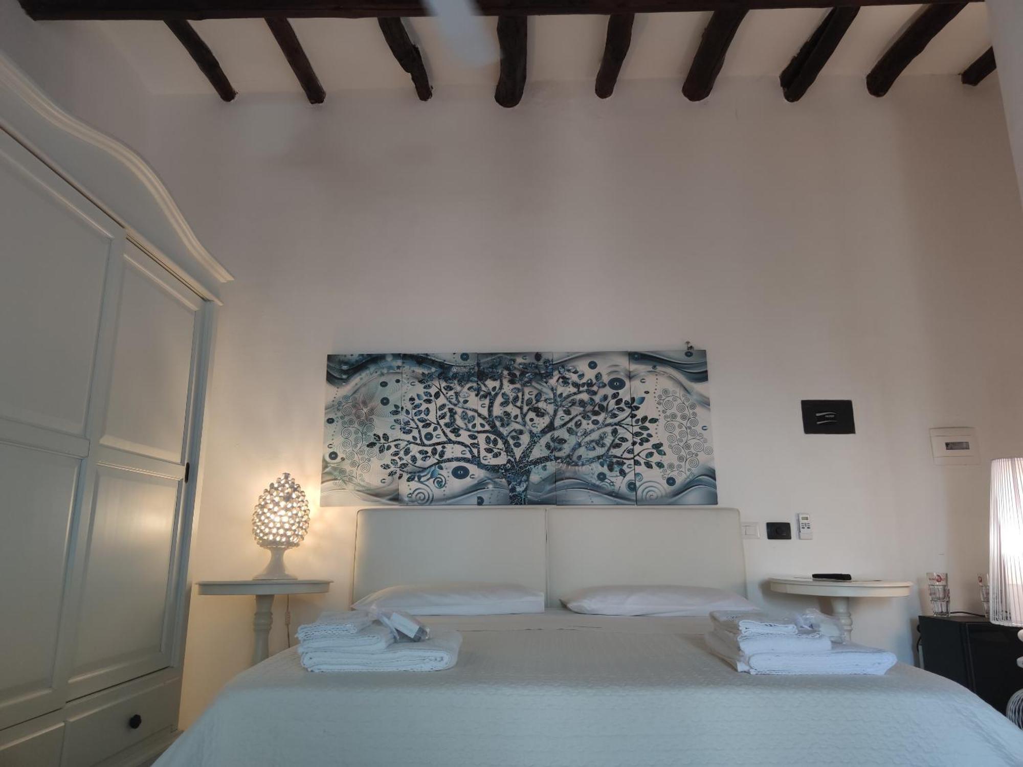 Halgoduria Hotel Santa Marina Salina Bilik gambar