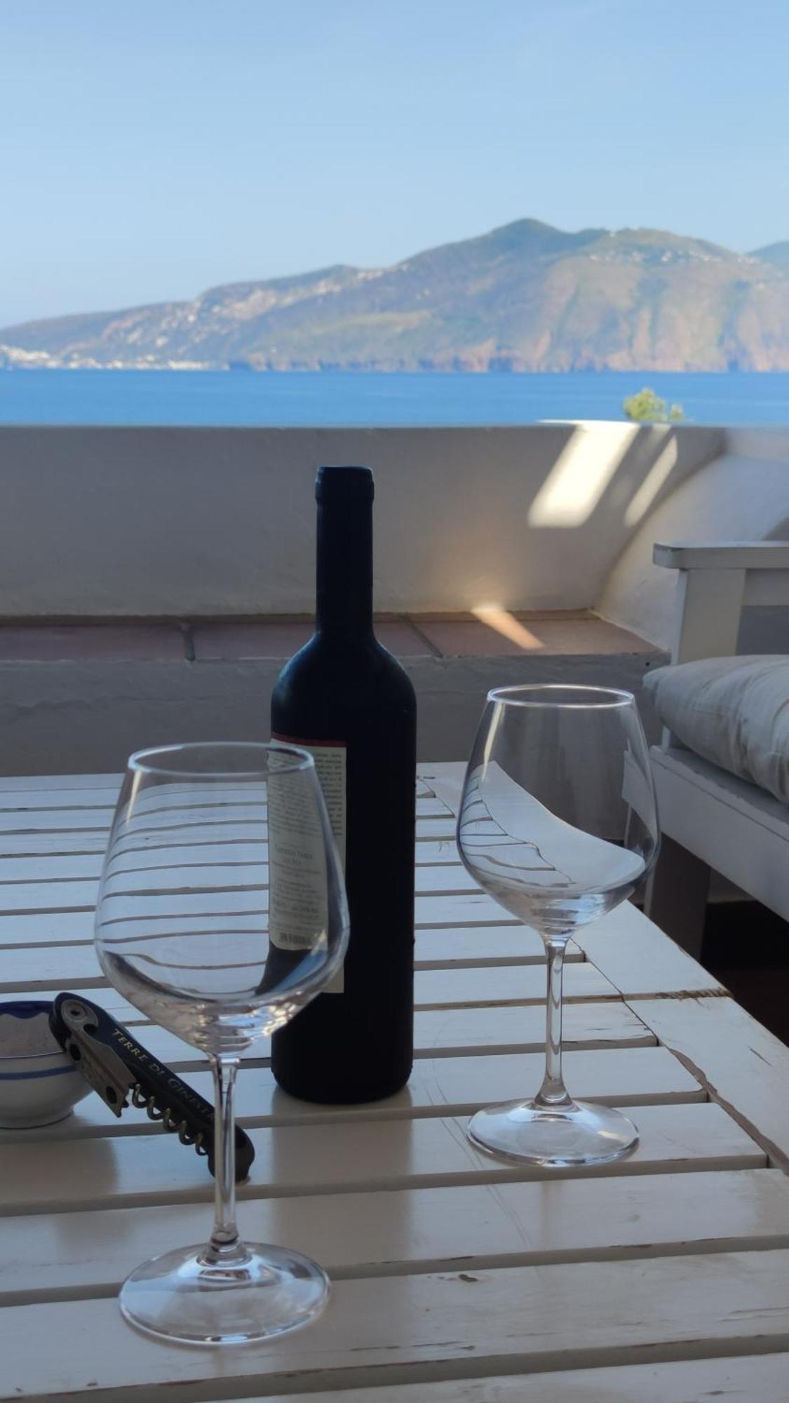Halgoduria Hotel Santa Marina Salina Luaran gambar